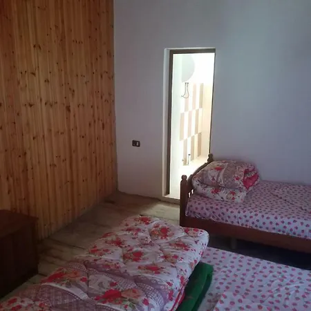 Panzió Bujtinagrrela Theth